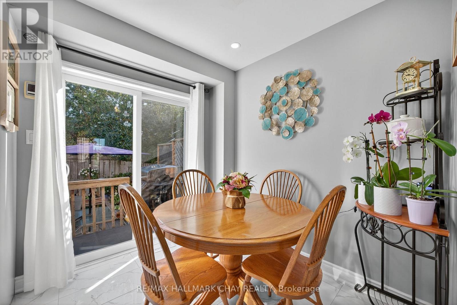 3 Coleman Drive, Barrie, Ontario  L4N 0R5 - Photo 10 - S12561914