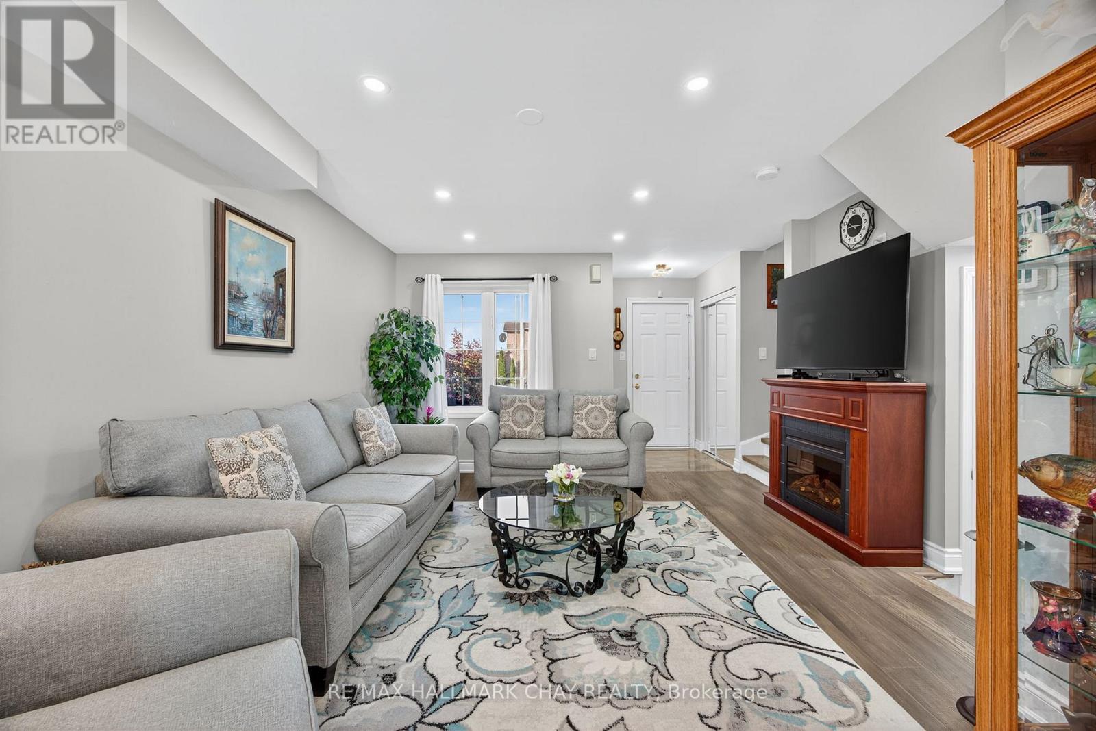 3 Coleman Drive, Barrie, Ontario  L4N 0R5 - Photo 8 - S12561914