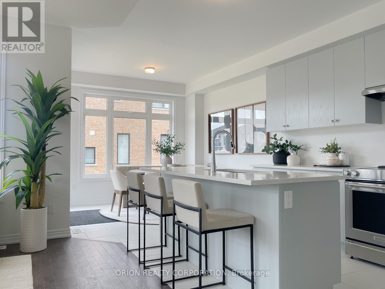 147 Fenchurch Manor, Barrie, Ontario  L9J 0X1 - Photo 7 - S12561920