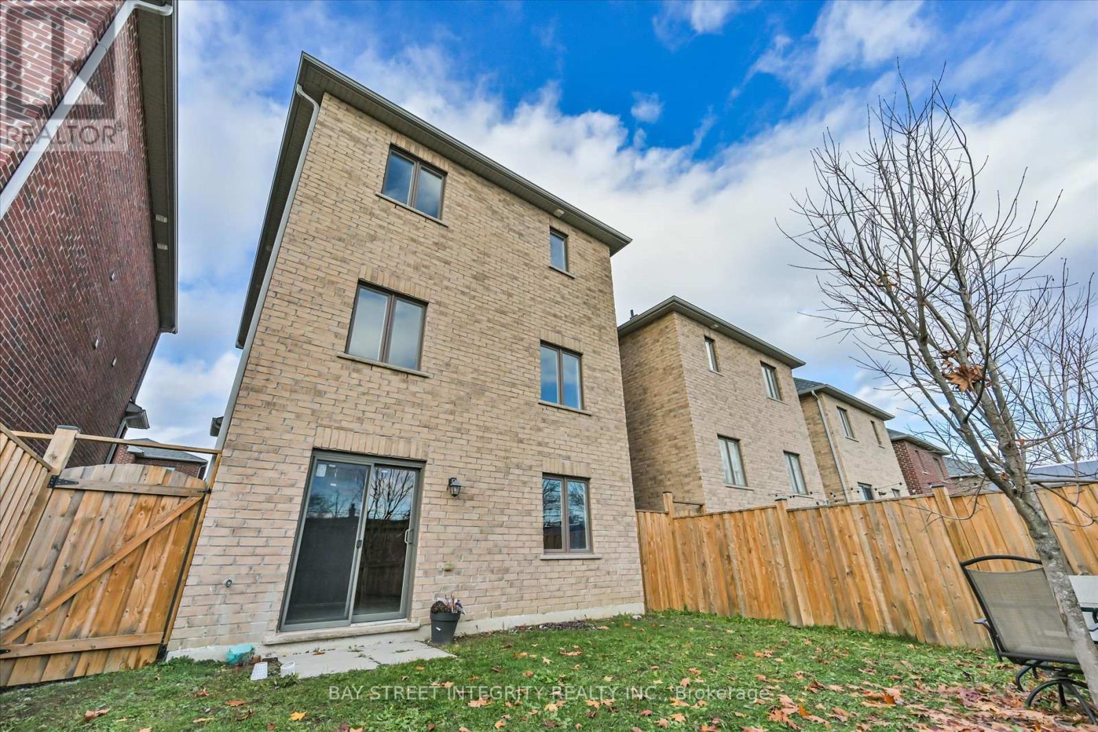 17 Bedford Estates Crescent, Barrie, Ontario  L4N 9K5 - Photo 32 - S12561922