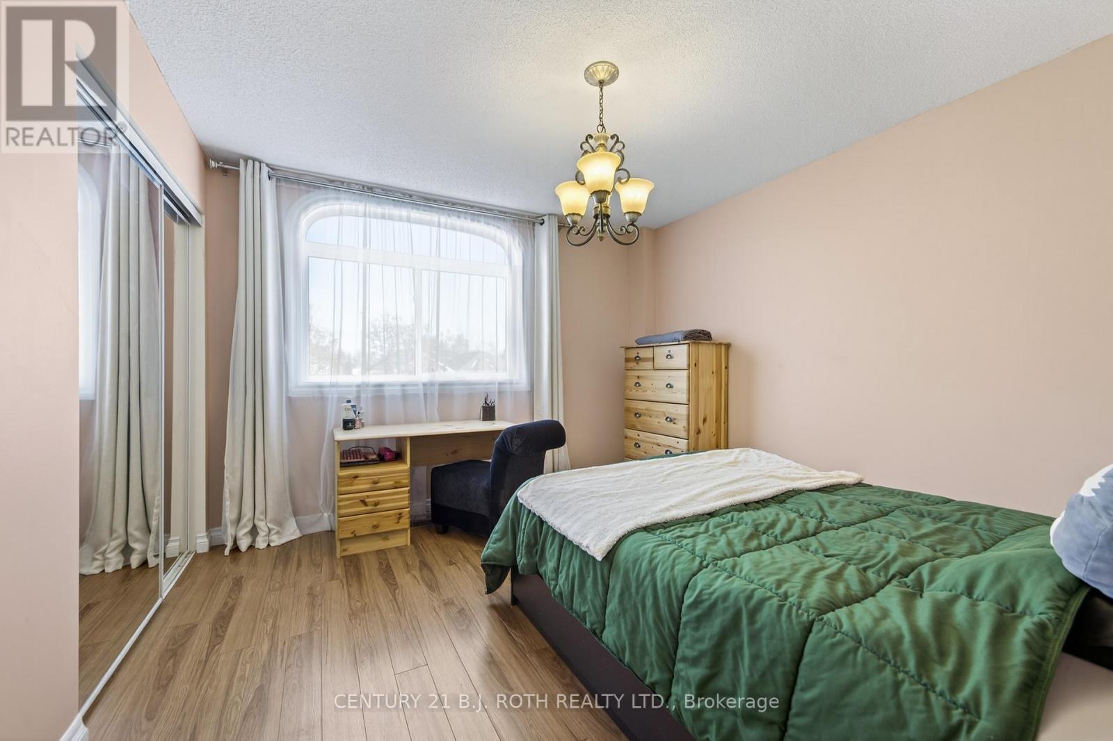 73 Rundle Crescent, Barrie, Ontario  L4N 8E6 - Photo 21 - S12561926