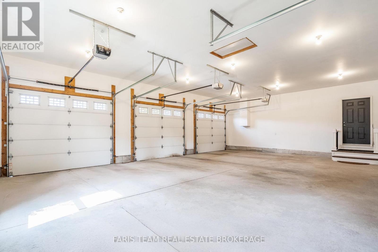 1962 Elana Drive, Severn, Ontario  L3V 0C2 - Photo 28 - S12561944