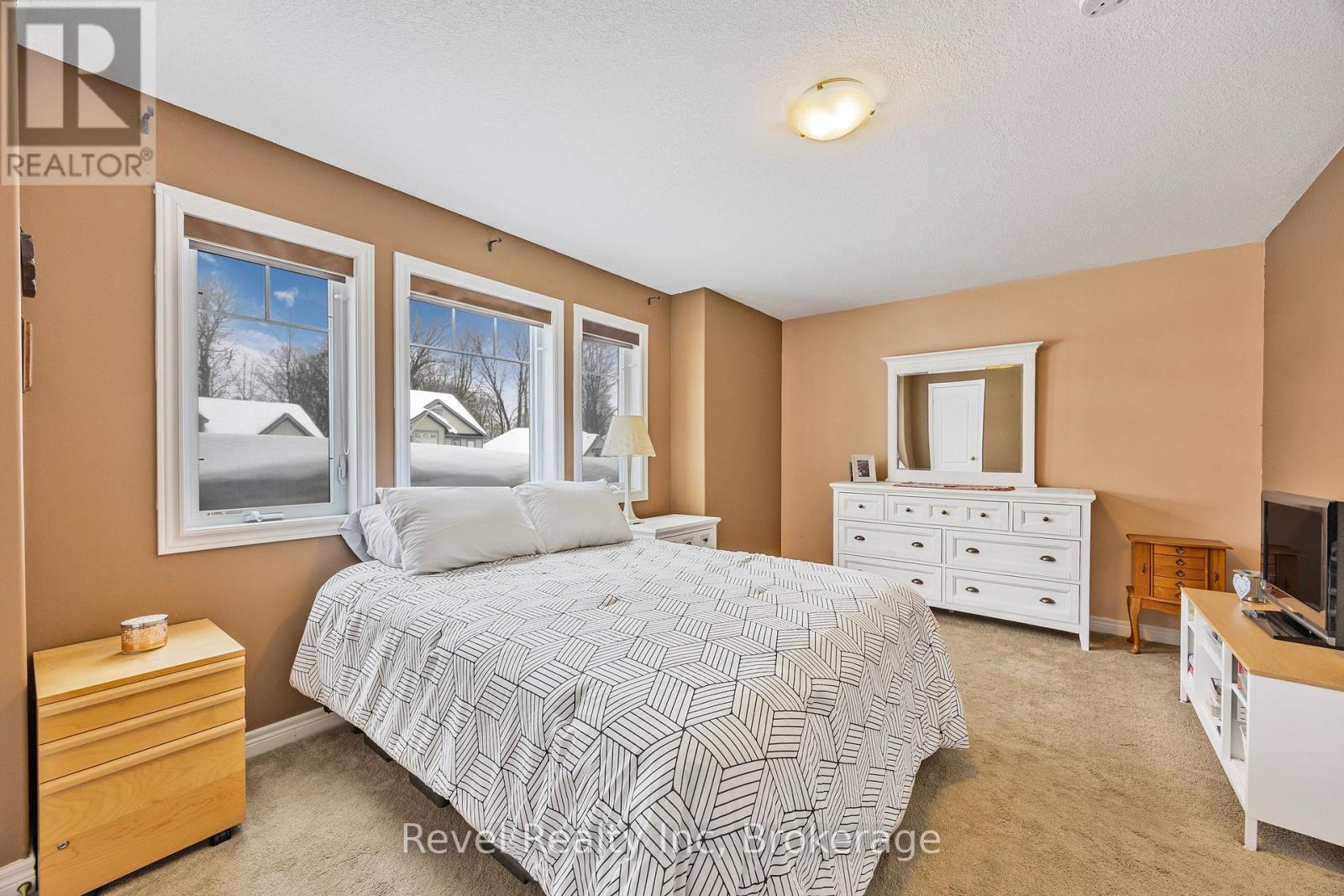 1041 Cook Drive, Midland, Ontario  L4R 0E4 - Photo 14 - S12562114