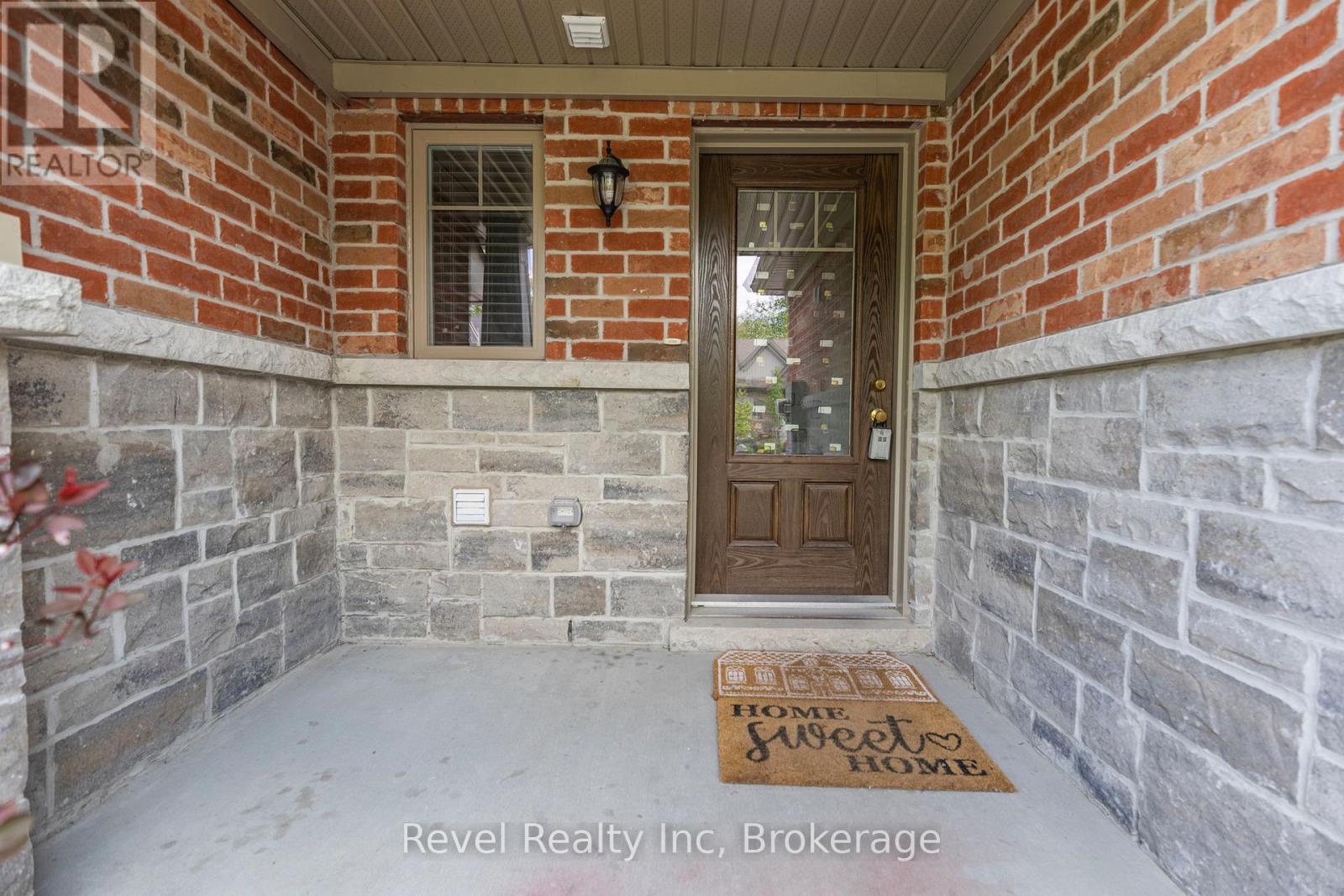 1041 Cook Drive, Midland, Ontario  L4R 0E4 - Photo 2 - S12562114