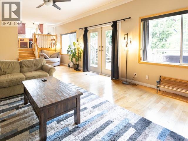 4989 Fernwood Ave, Powell River, British Columbia  V8A 3L9 - Photo 9 - 19469