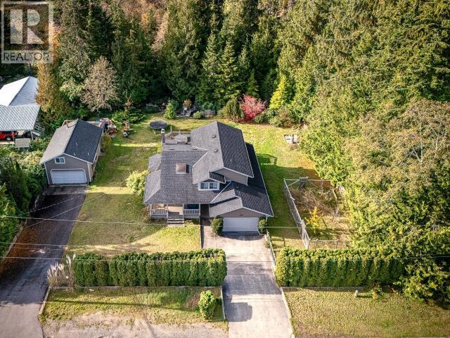 4989 Fernwood Ave, Powell River, British Columbia  V8A 3L9 - Photo 3 - 19469