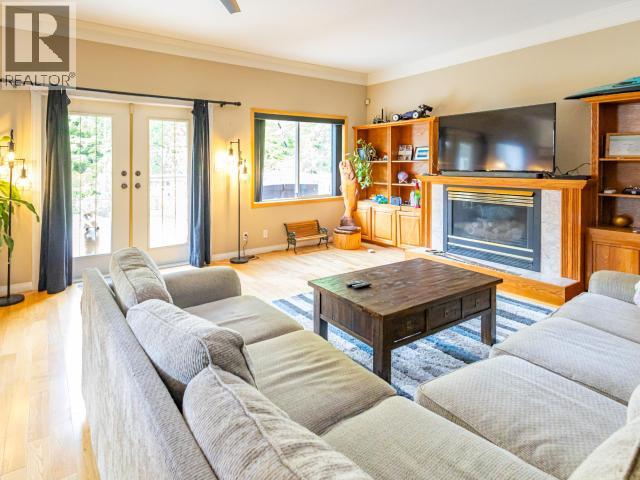 4989 Fernwood Ave, Powell River, British Columbia  V8A 3L9 - Photo 8 - 19469