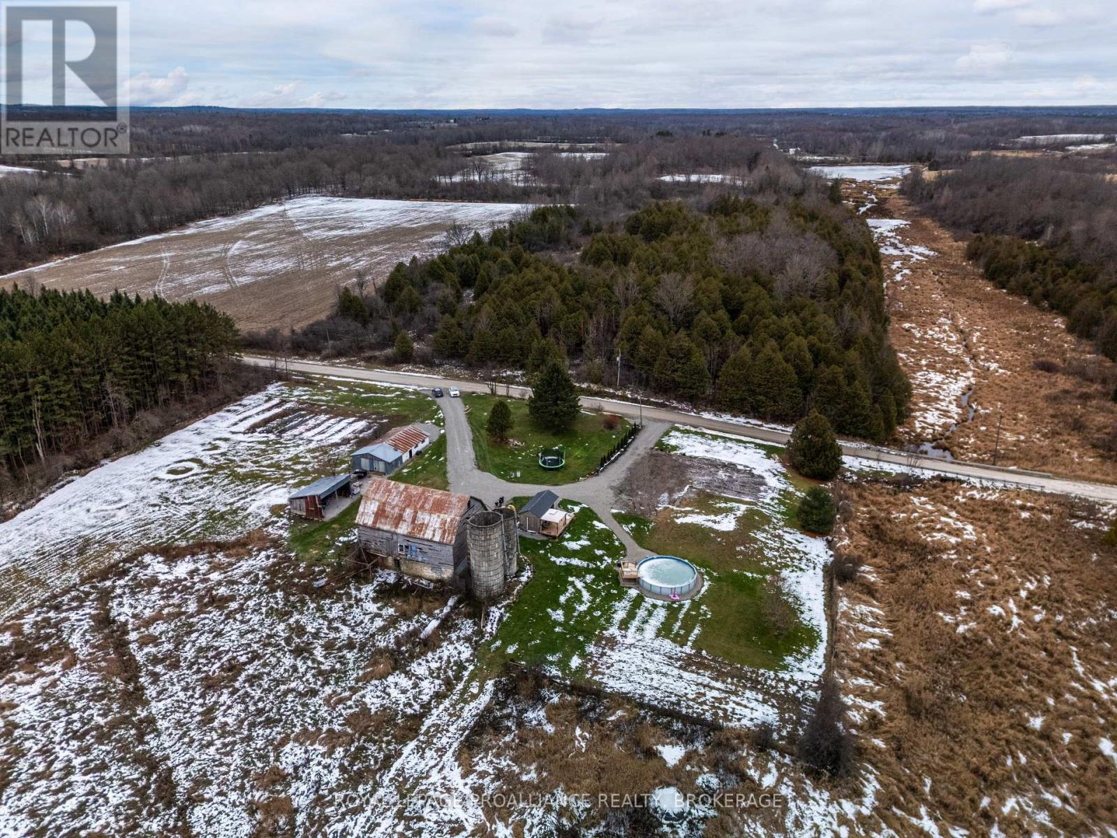 1207 Chantry Road, Rideau Lakes, Ontario  K0E 1G0 - Photo 6 - X12562082