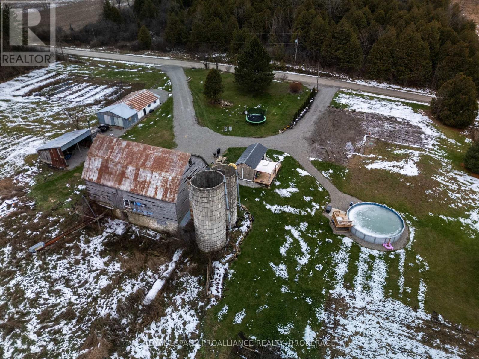 1207 Chantry Road, Rideau Lakes, Ontario  K0E 1G0 - Photo 7 - X12562082