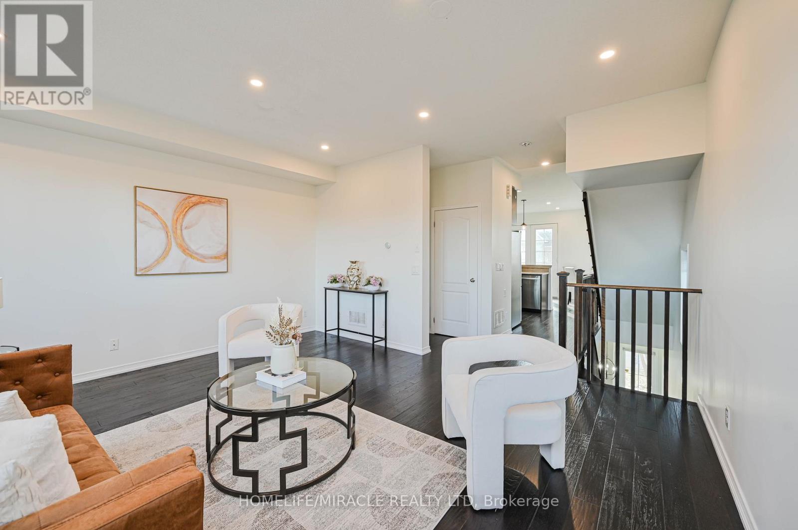 102 Cedar Lake Crescent, Brampton, Ontario  L6Y 0R1 - Photo 18 - W12561702