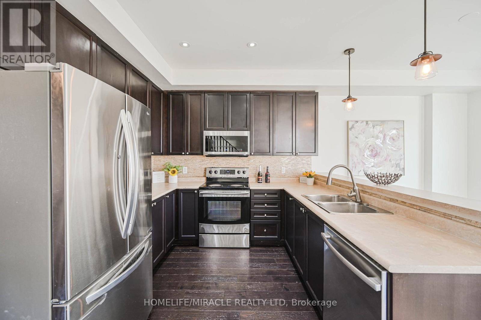 102 Cedar Lake Crescent, Brampton, Ontario  L6Y 0R1 - Photo 21 - W12561702