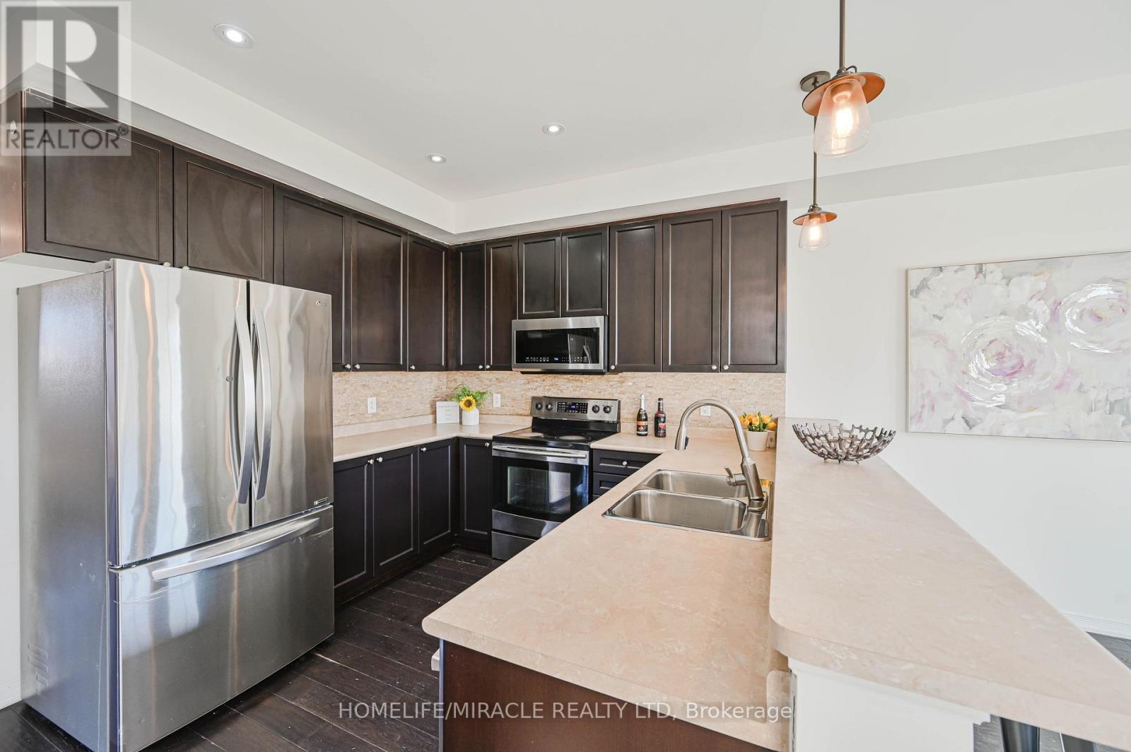 102 Cedar Lake Crescent, Brampton, Ontario  L6Y 0R1 - Photo 22 - W12561702