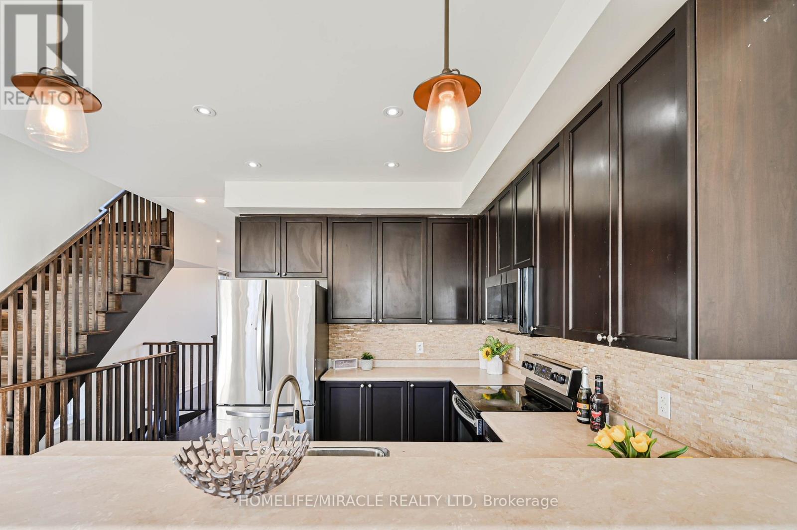 102 Cedar Lake Crescent, Brampton, Ontario  L6Y 0R1 - Photo 26 - W12561702