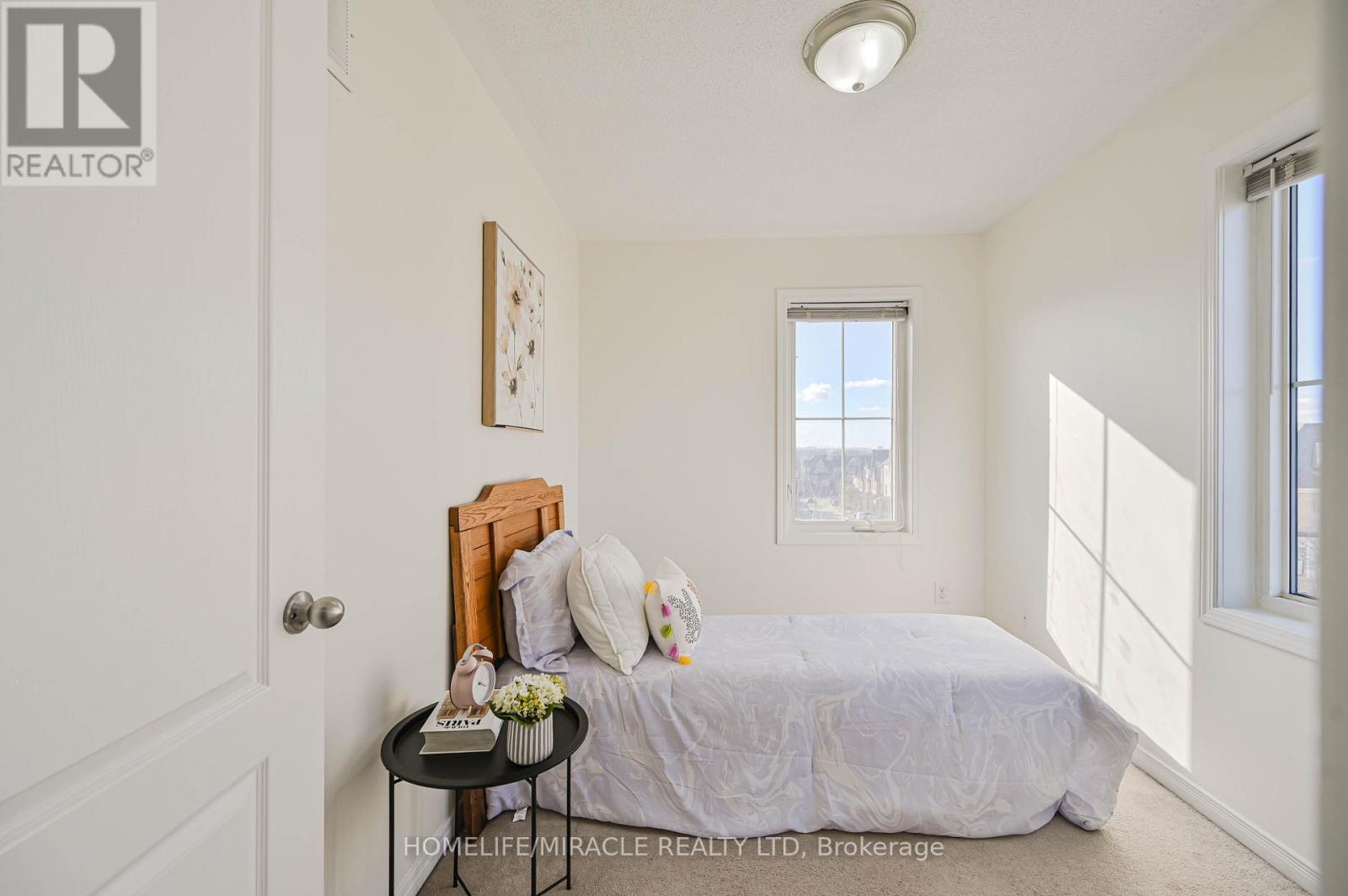 102 Cedar Lake Crescent, Brampton, Ontario  L6Y 0R1 - Photo 39 - W12561702