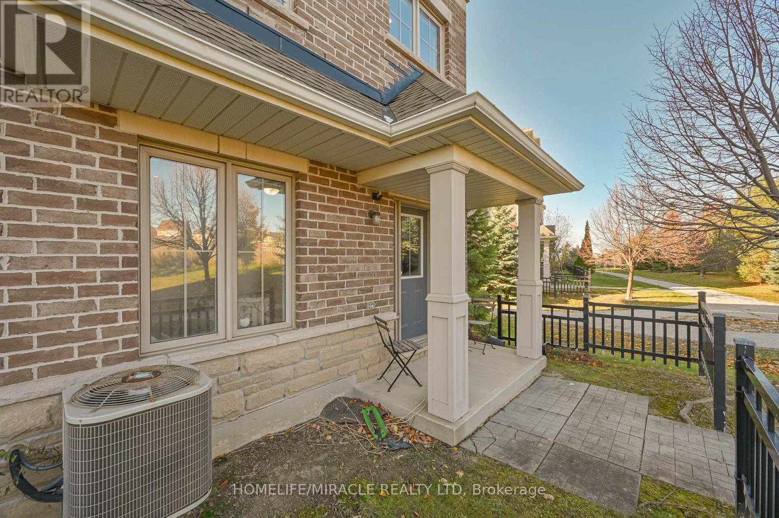 102 Cedar Lake Crescent, Brampton, Ontario  L6Y 0R1 - Photo 50 - W12561702