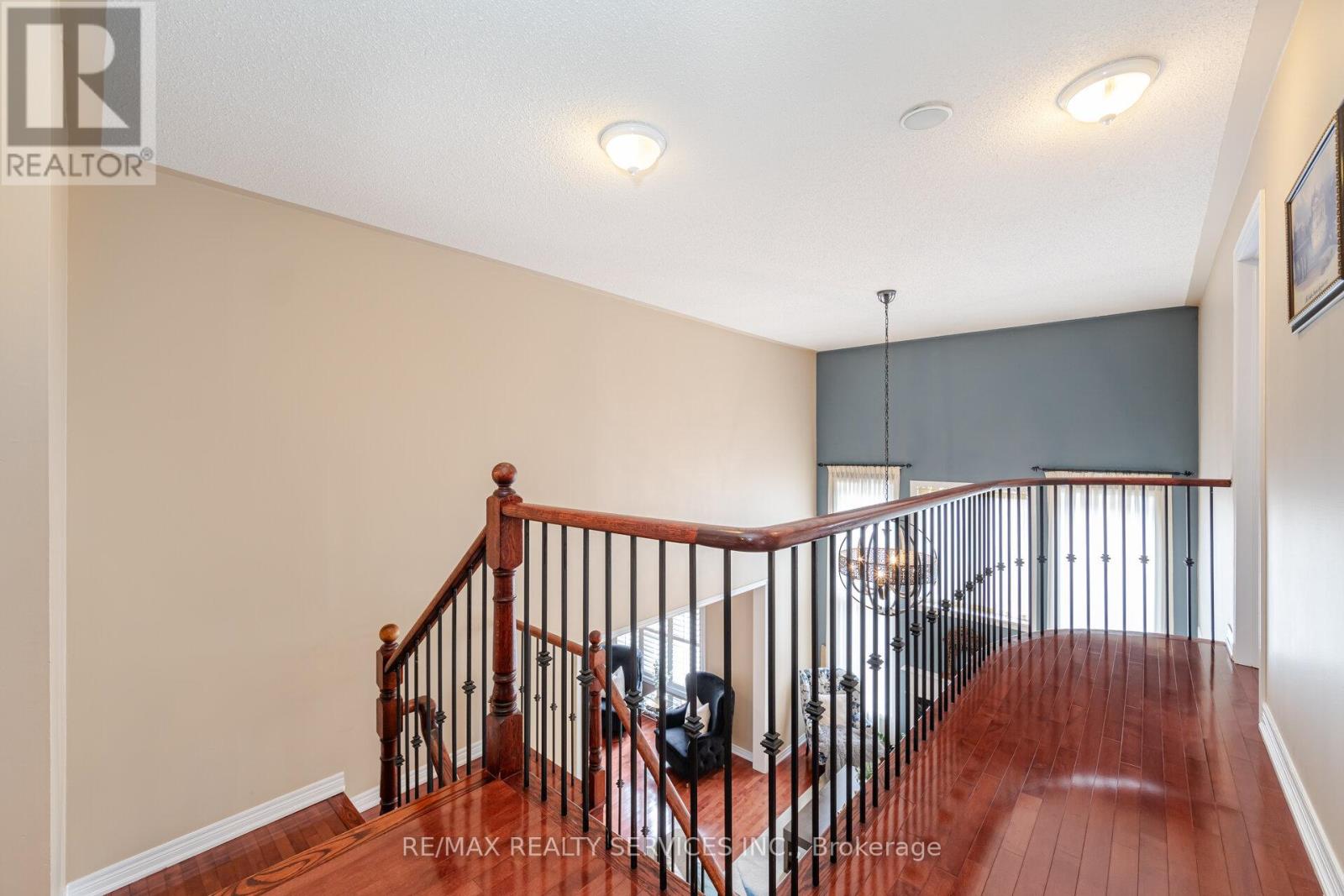 17 Regis Circle, Brampton, Ontario  L6P 1Z4 - Photo 18 - W12561714