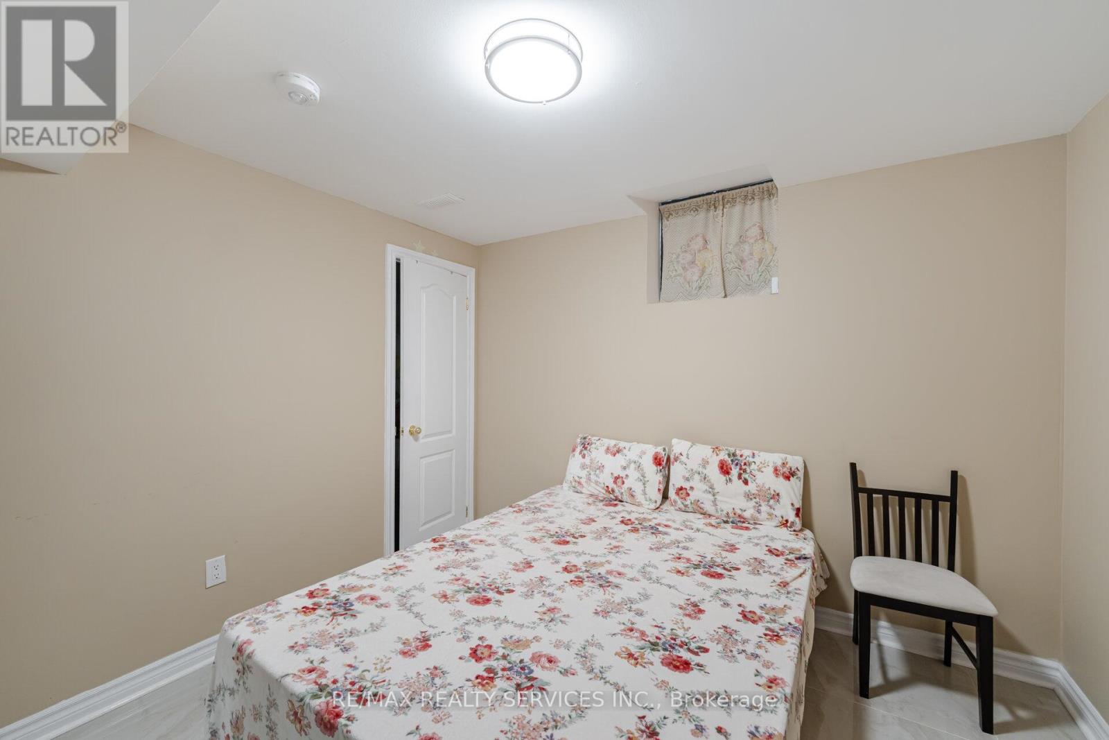 17 Regis Circle, Brampton, Ontario  L6P 1Z4 - Photo 34 - W12561714