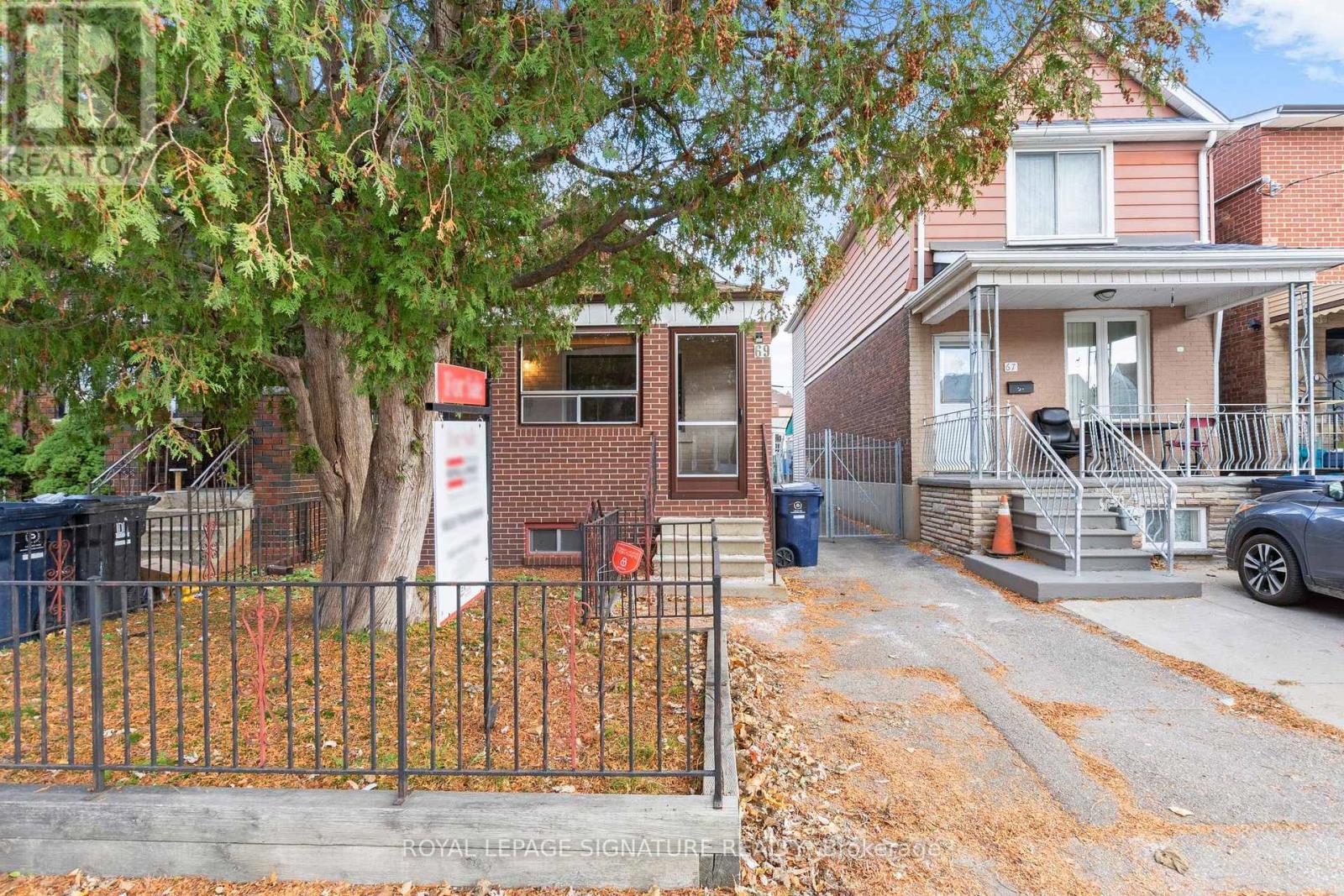 69 Chambers Avenue, Toronto, Ontario  M6N 3M1 - Photo 2 - W12561752