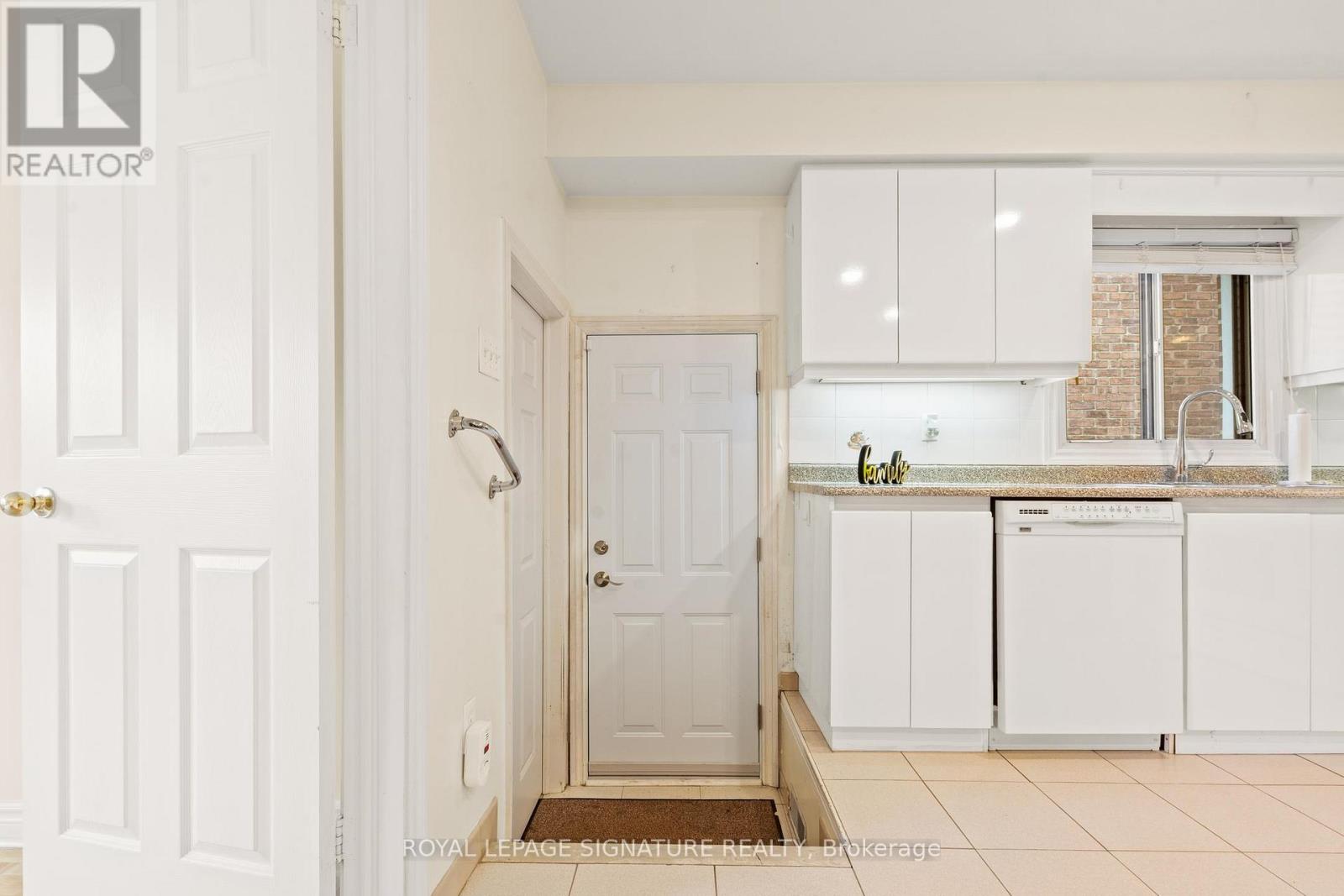 69 Chambers Avenue, Toronto, Ontario  M6N 3M1 - Photo 20 - W12561752