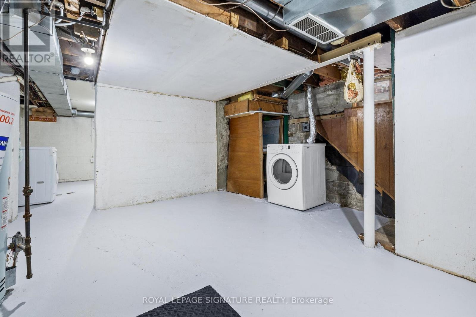 69 Chambers Avenue, Toronto, Ontario  M6N 3M1 - Photo 22 - W12561752