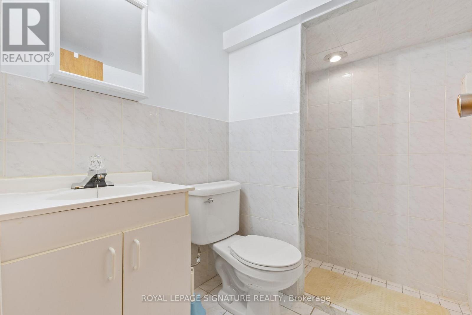 69 Chambers Avenue, Toronto, Ontario  M6N 3M1 - Photo 24 - W12561752