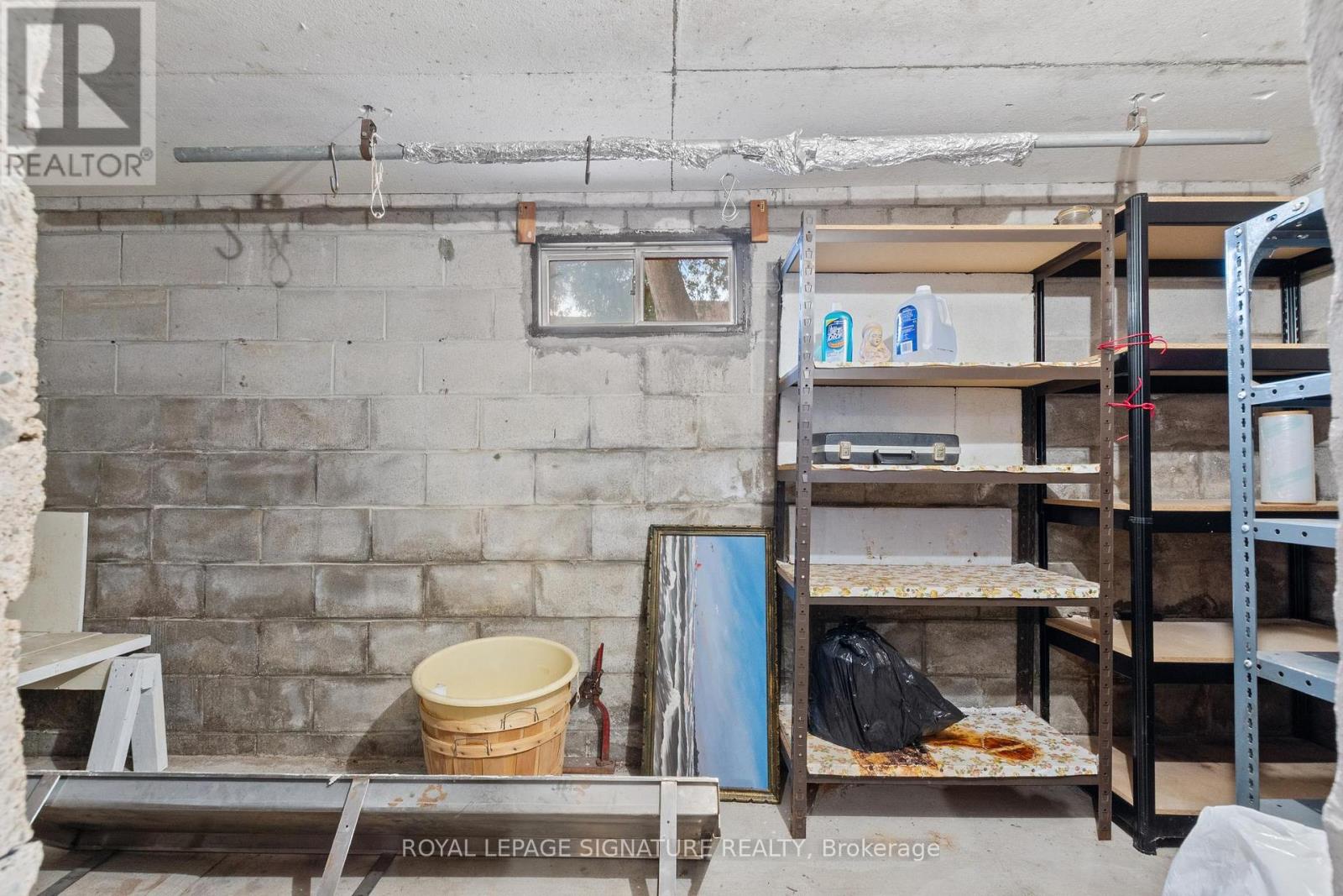 69 Chambers Avenue, Toronto, Ontario  M6N 3M1 - Photo 25 - W12561752