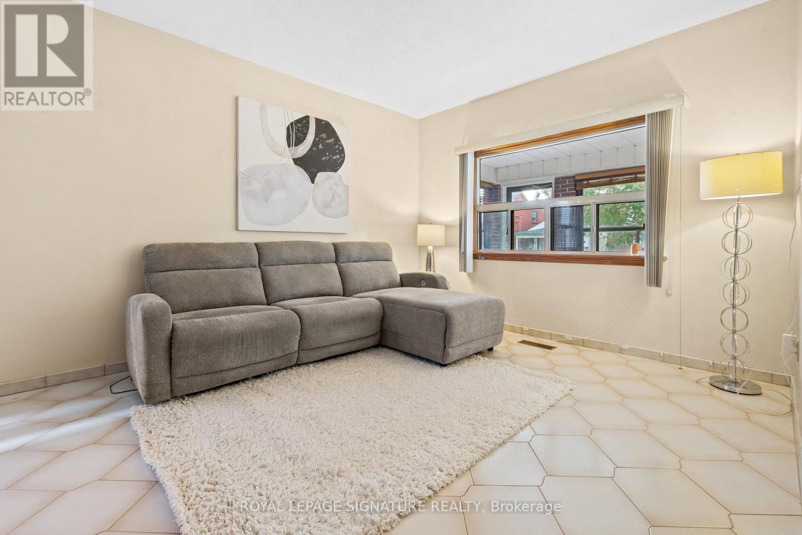 69 Chambers Avenue, Toronto, Ontario  M6N 3M1 - Photo 7 - W12561752