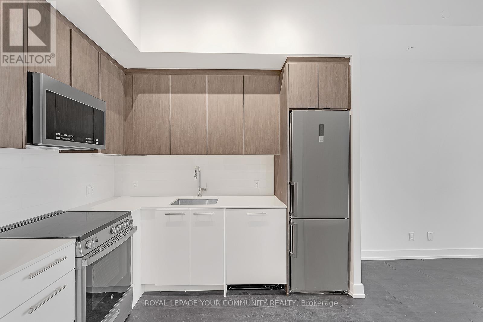 805s - 215 Veterans Drive, Brampton, Ontario  L7A 5L6 - Photo 12 - W12561780