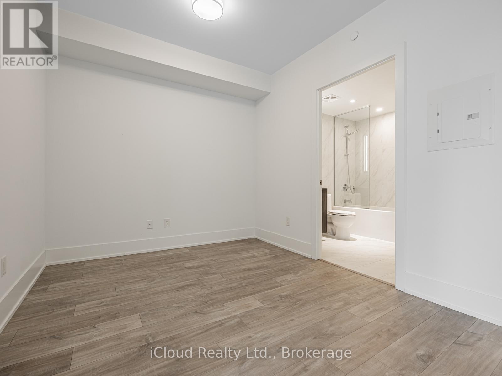 901 - 480 Front Street W, Toronto, Ontario  M5V 0V6 - Photo 10 - C12464710