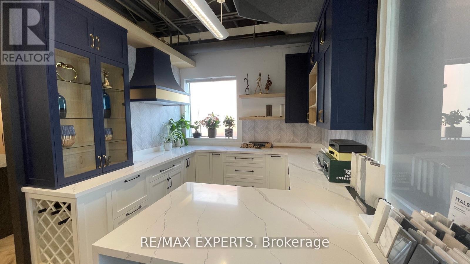 82 Industry Street, Toronto, Ontario  M6M 4L7 - Photo 18 - W12561786