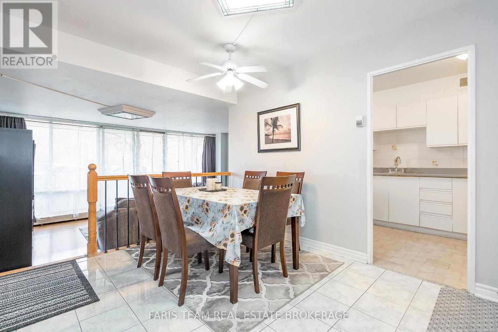 104 - 19 Four Winds Drive, Toronto, Ontario  M3J 2S9 - Photo 7 - W12561838