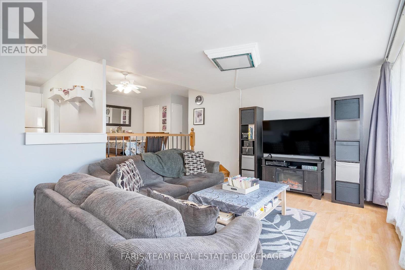 104 - 19 Four Winds Drive, Toronto, Ontario  M3J 2S9 - Photo 9 - W12561838