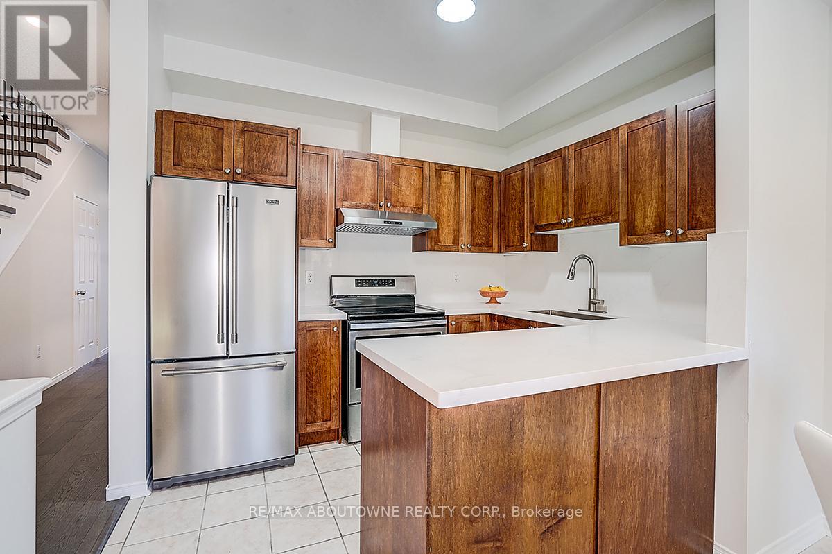 56 - 1130 Cawthra Road, Mississauga, Ontario  L5G 4V7 - Photo 10 - W12561850