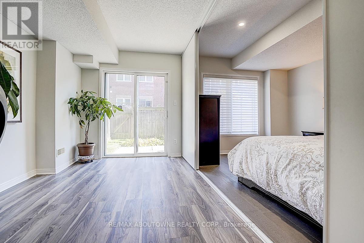 56 - 1130 Cawthra Road, Mississauga, Ontario  L5G 4V7 - Photo 37 - W12561850