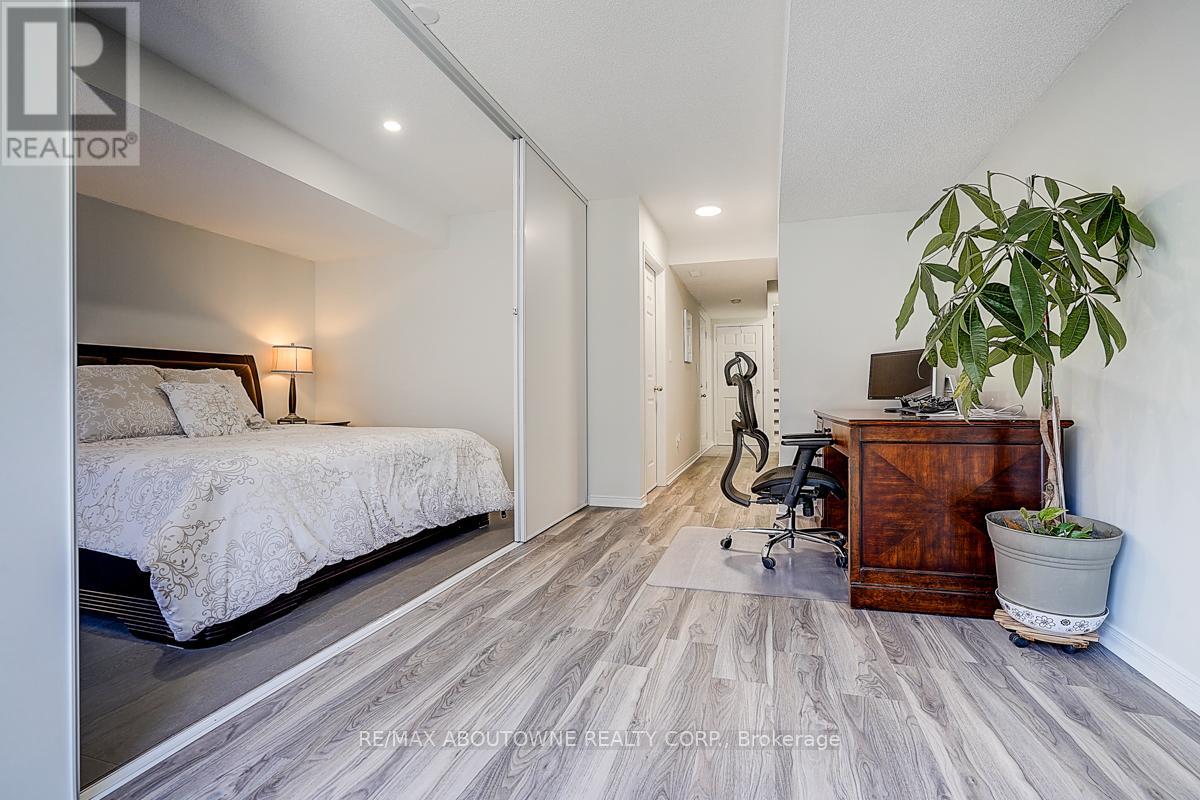 56 - 1130 Cawthra Road, Mississauga, Ontario  L5G 4V7 - Photo 38 - W12561850