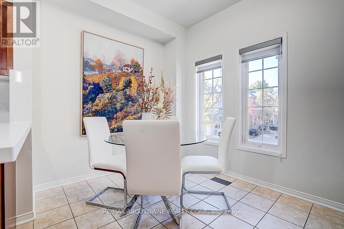 56 - 1130 Cawthra Road, Mississauga, Ontario  L5G 4V7 - Photo 7 - W12561850