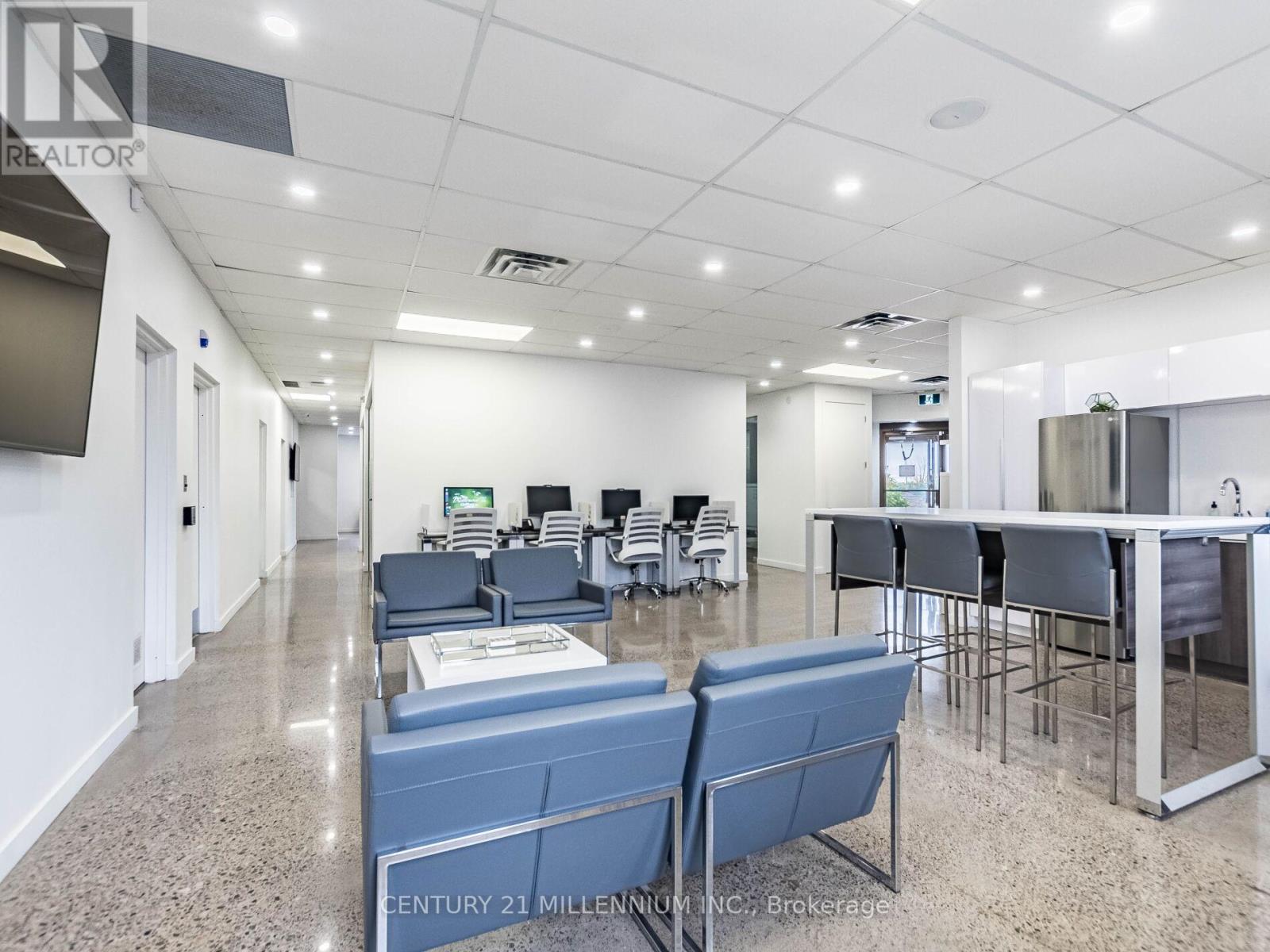 181 Queen Street E, Brampton, Ontario  L6W 2B3 - Photo 29 - W12561936