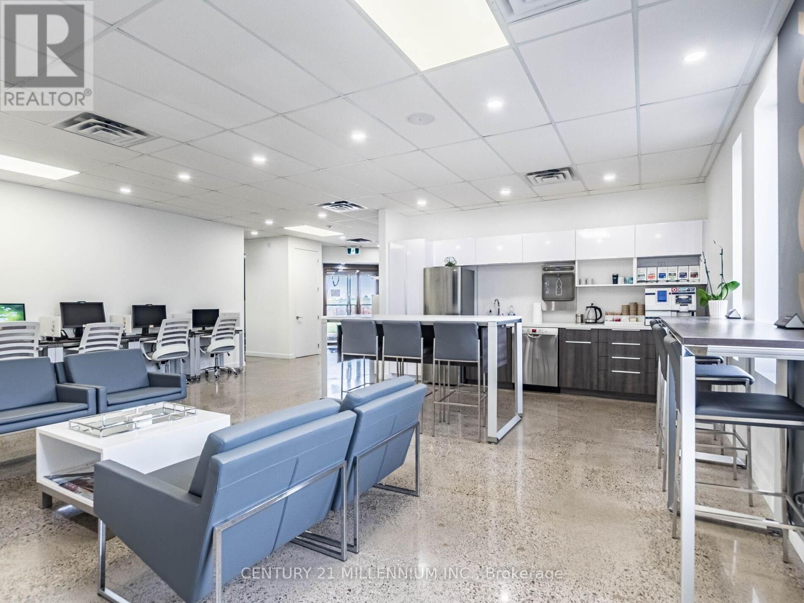 181 Queen Street E, Brampton, Ontario  L6W 2B3 - Photo 31 - W12561936