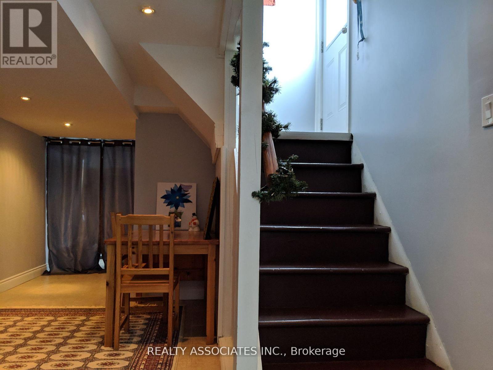 1315 Crossfield Bend, Mississauga, Ontario  L5G 3P5 - Photo 7 - W12561982