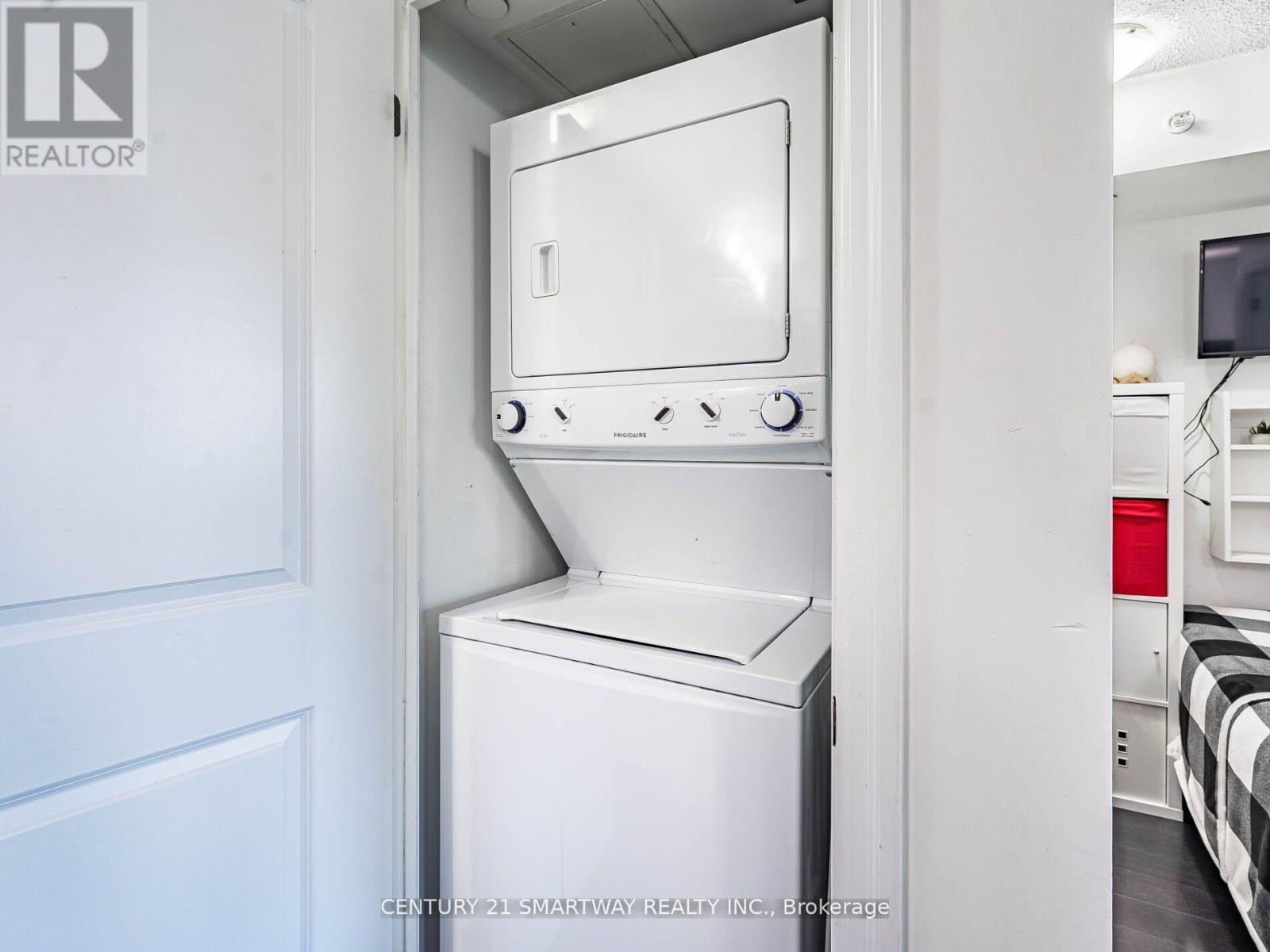 203 - 80 Esther Lorrie Drive, Toronto, Ontario  M9W 0C6 - Photo 25 - W12561990