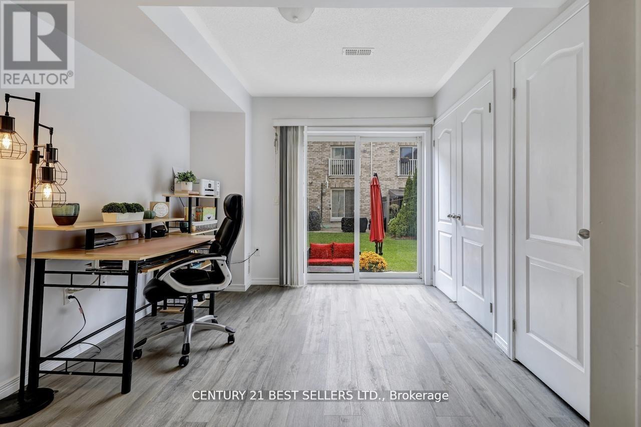 52 - 6625 Falconer Drive, Mississauga, Ontario  L5N 0C7 - Photo 10 - W12562008