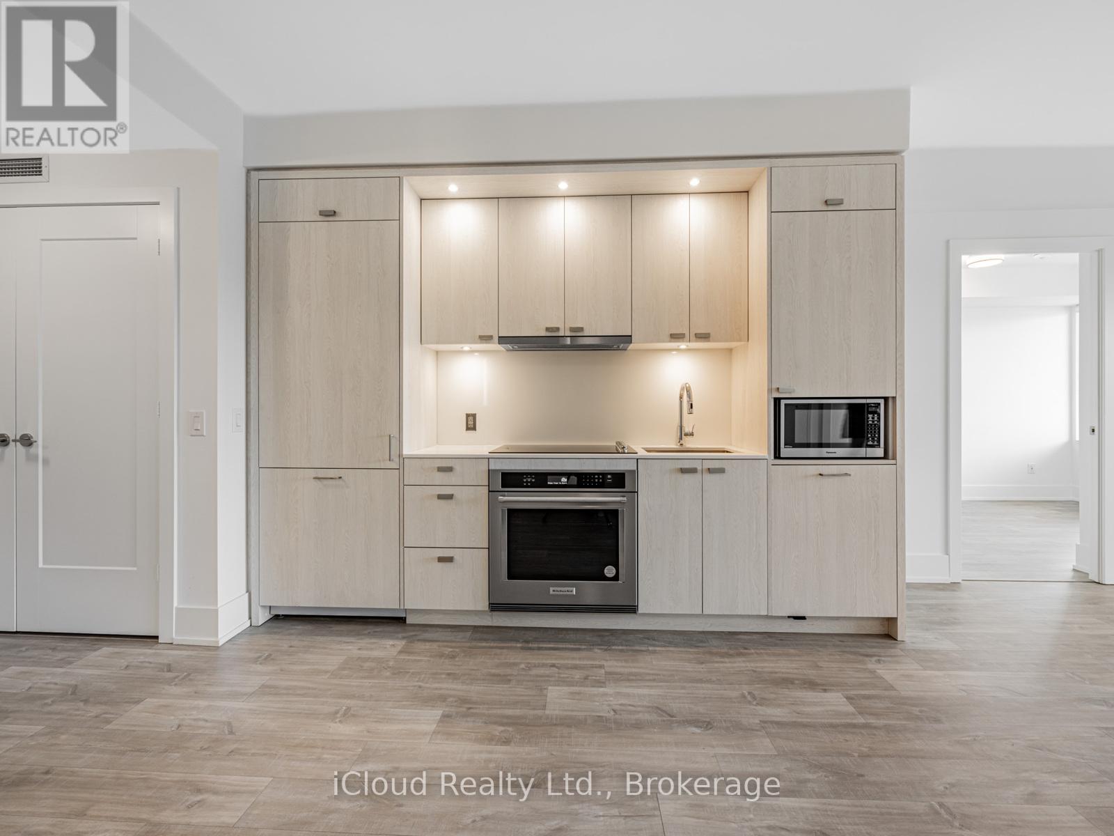 901 - 480 Front Street W, Toronto, Ontario  M5V 0V6 - Photo 4 - C12464710