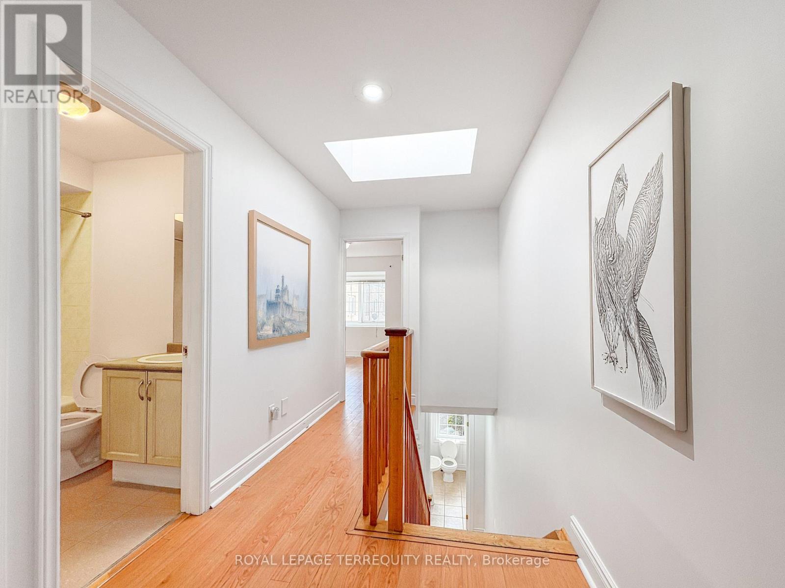 25 Bijou Walk, Toronto, Ontario  M6M 5L7 - Photo 23 - W12560748