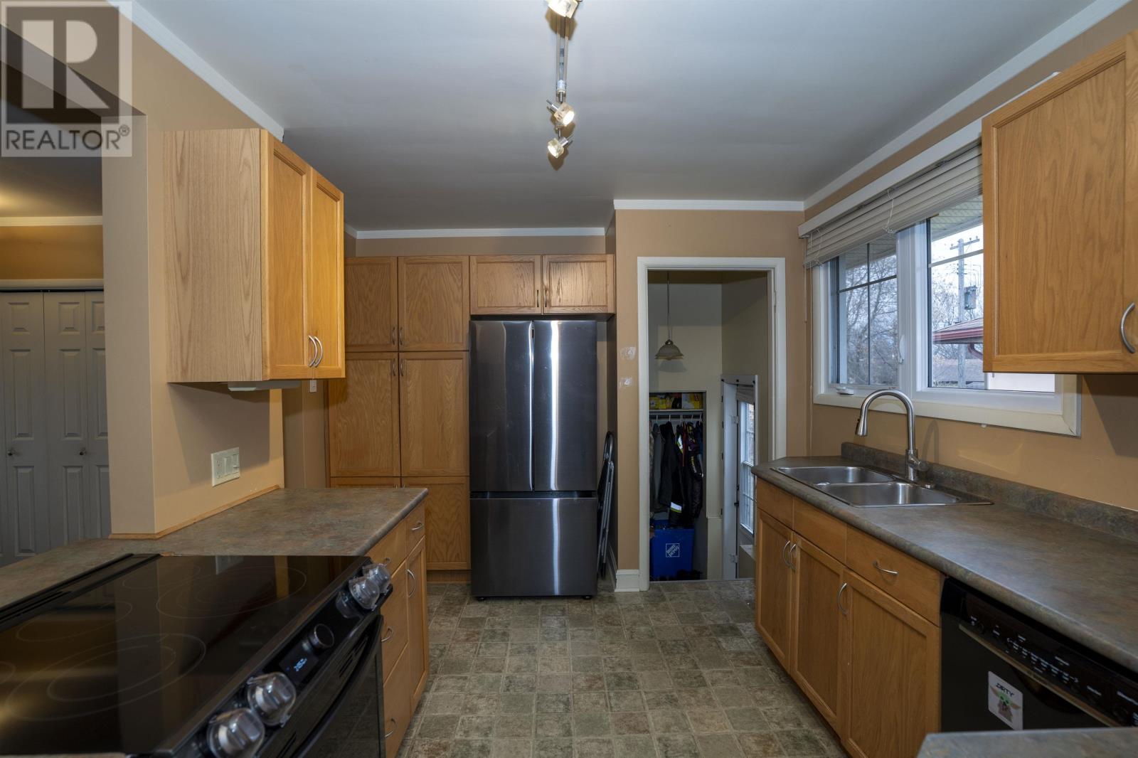 10 Wishart Cres, Thunder Bay, Ontario  P7A 6G3 - Photo 9 - TB253478