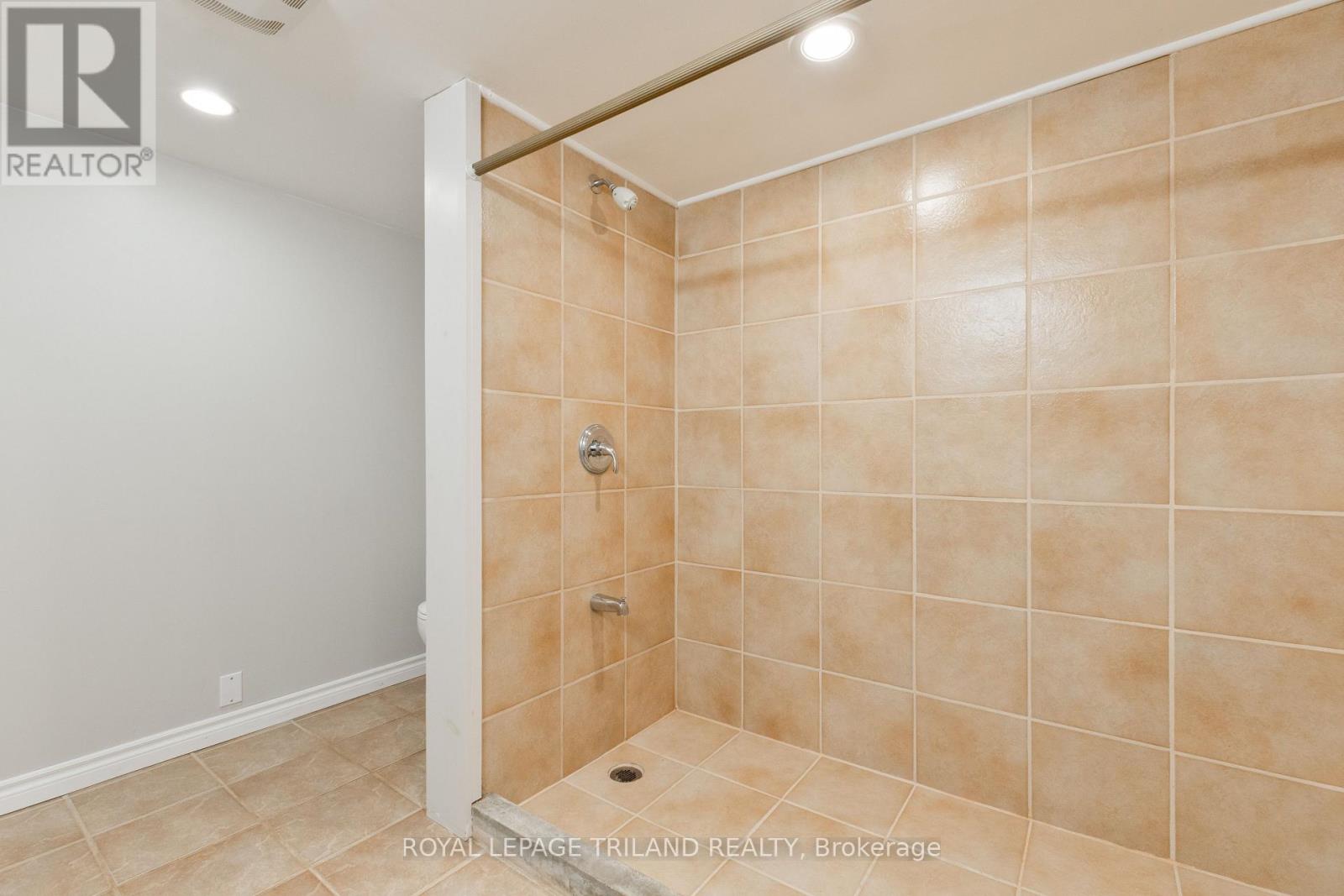 167 Barker Street, London East, Ontario  N5Y 1Y2 - Photo 27 - X12562030