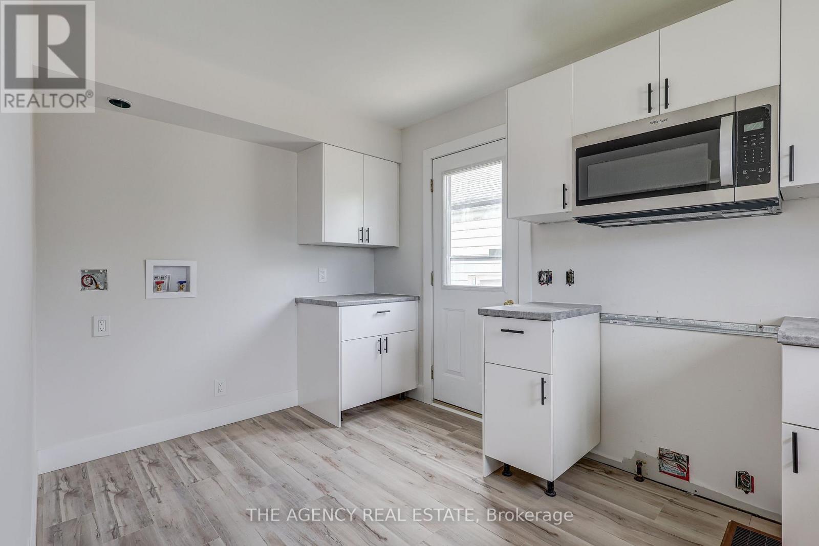 Upper - 489 Salisbury Street, London East, Ontario  N5Y 3B4 - Photo 12 - X12562076