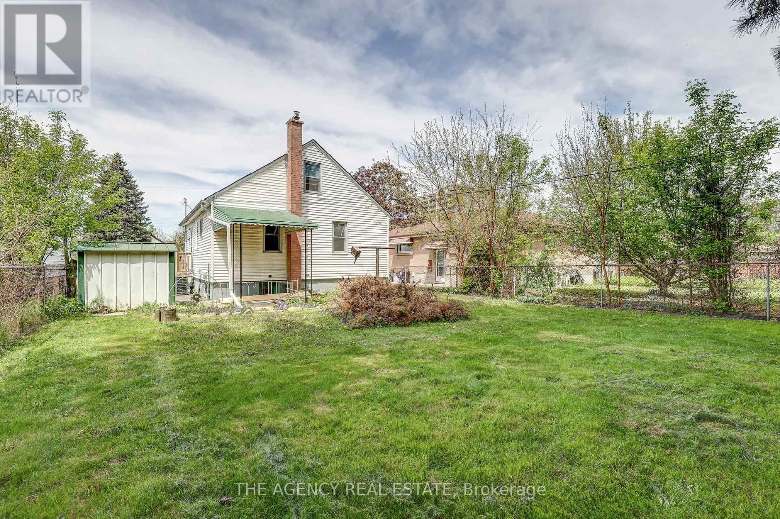 Upper - 489 Salisbury Street, London East, Ontario  N5Y 3B4 - Photo 36 - X12562076