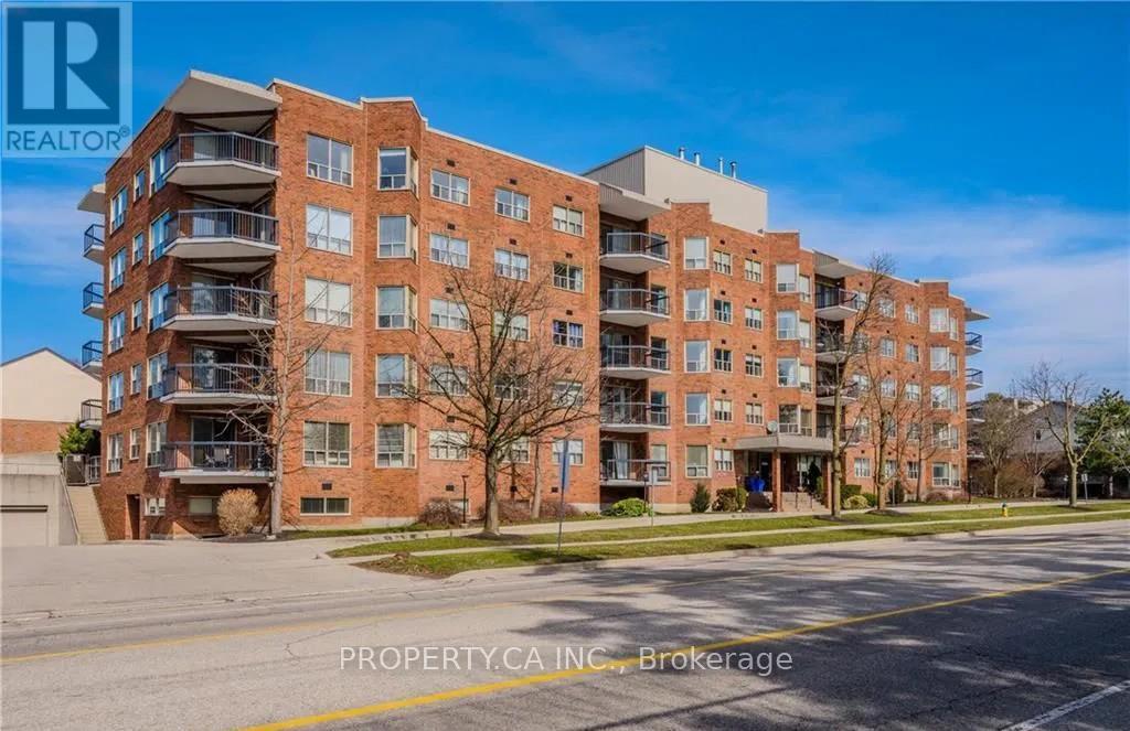 503 - 300 KEATS WAY, Waterloo, Ontario