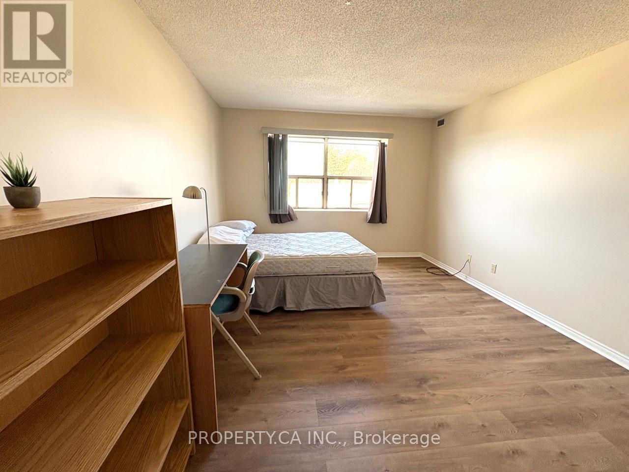 503 - 300 Keats Way, Waterloo, Ontario  N2L 6E6 - Photo 12 - X12561750