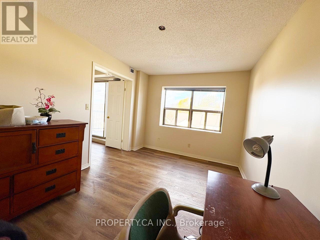 503 - 300 Keats Way, Waterloo, Ontario  N2L 6E6 - Photo 16 - X12561750